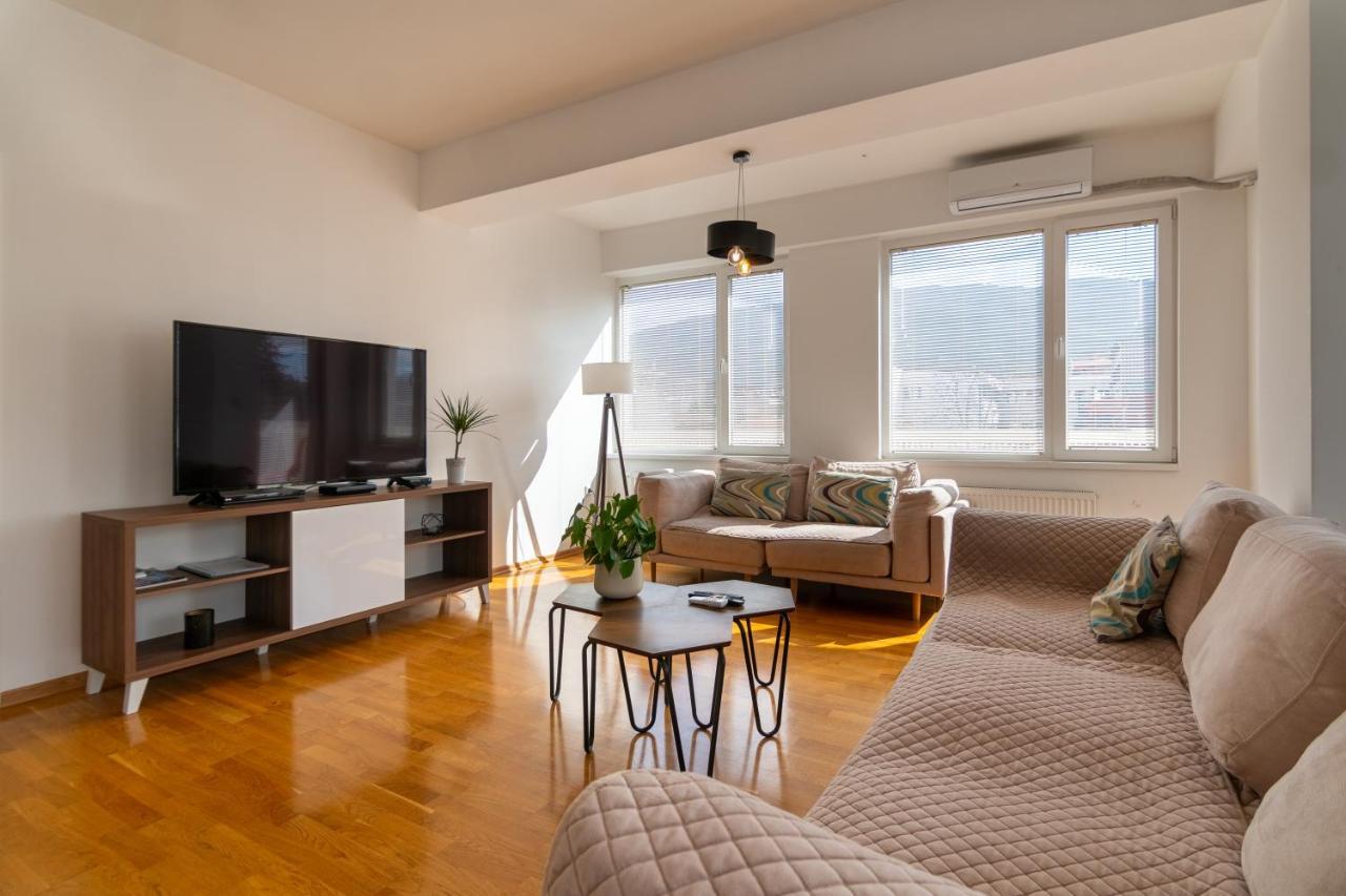 Eluxory Apartment *